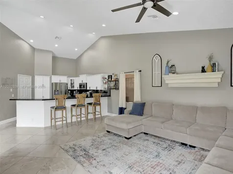 4077 NW 83rd Lane Coral Springs FL 33065