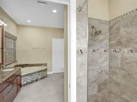 4077 NW 83rd Lane Coral Springs FL 33065