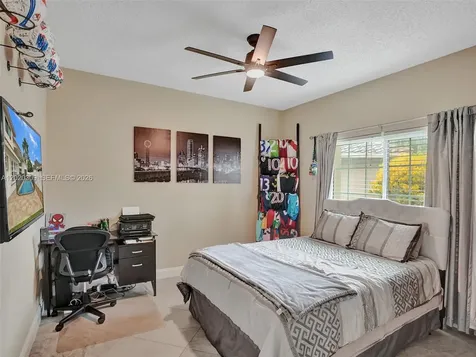 4077 NW 83rd Lane Coral Springs FL 33065