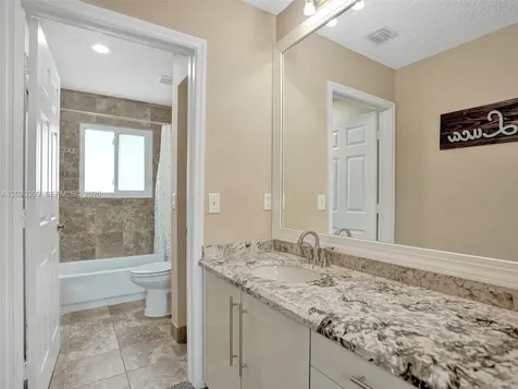 4077 NW 83rd Lane Coral Springs FL 33065