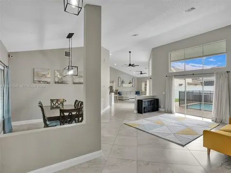 4077 NW 83rd Lane Coral Springs FL 33065