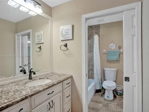 4077 NW 83rd Lane Coral Springs FL 33065