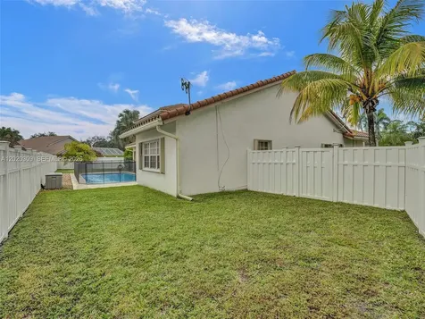 4077 NW 83rd Lane Coral Springs FL 33065