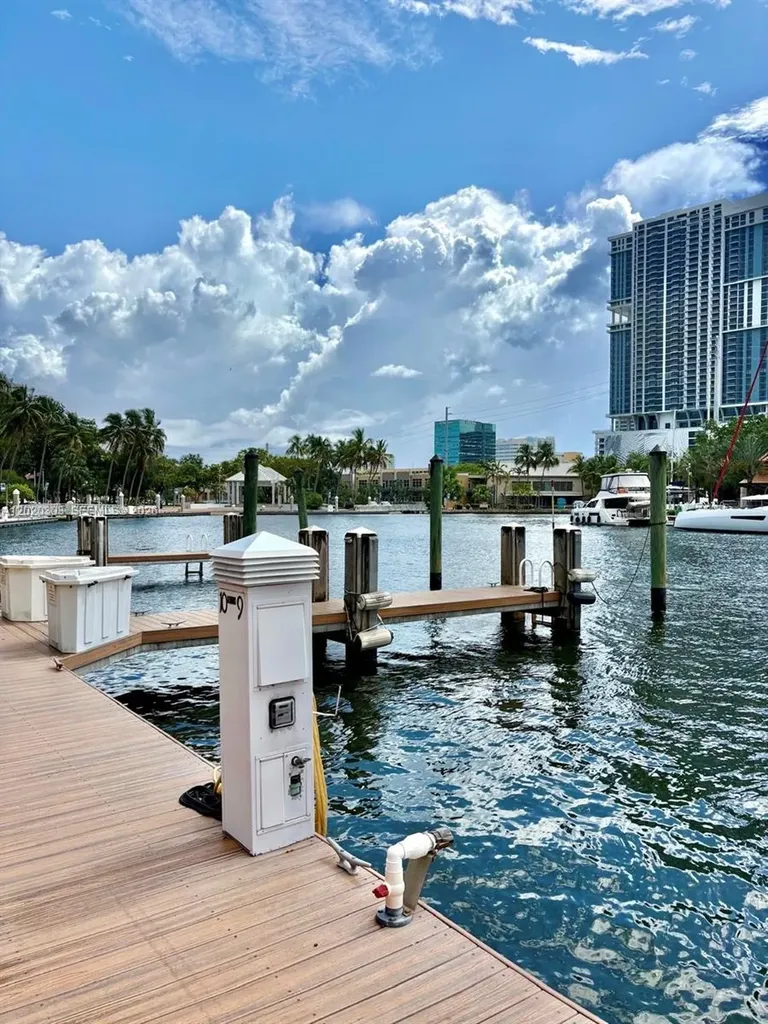 610 W Las Olas Boulevard Fort Lauderdale FL 33312