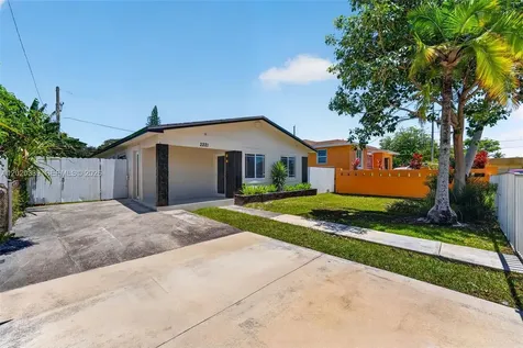2221 NW 170th Street Miami Gardens FL 33056