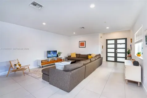 3167 Mary Street Miami FL 33133