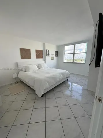 6039 Collins Avenue Miami Beach FL 33140