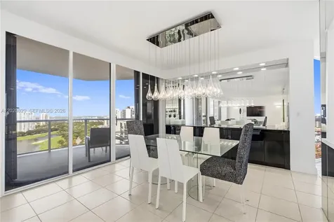20281 E Country Club Drive Aventura FL 33180