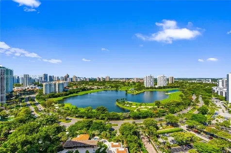 20281 E Country Club Drive Aventura FL 33180