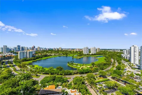 20281 E Country Club Drive Aventura FL 33180