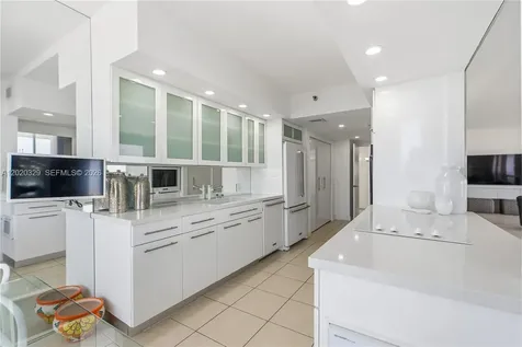 20281 E Country Club Drive Aventura FL 33180