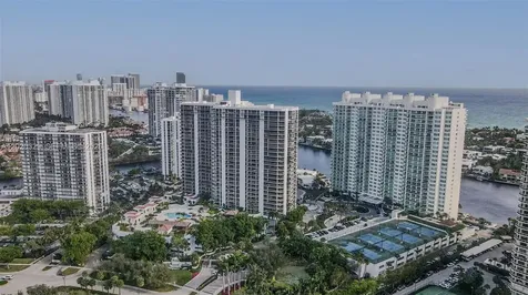 20281 E Country Club Drive Aventura FL 33180