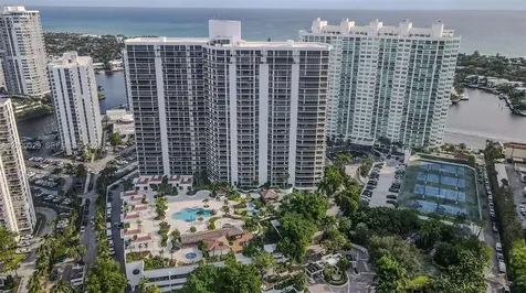 20281 E Country Club Drive Aventura FL 33180