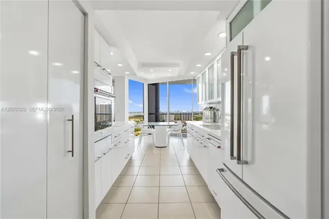 20281 E Country Club Drive Aventura FL 33180
