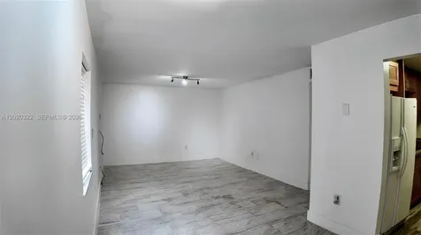 2138 SW 6th Street Miami FL 33135