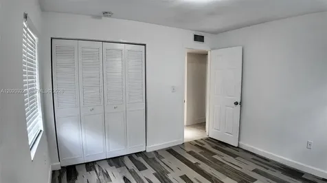 2138 SW 6th Street Miami FL 33135