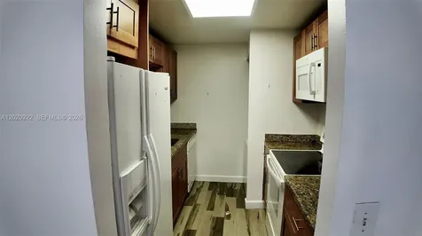 2138 SW 6th Street Miami FL 33135