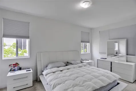 10265 NW 72nd Terrace Doral FL 33178