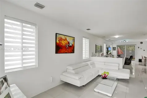 10265 NW 72nd Terrace Doral FL 33178