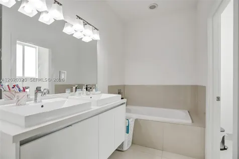 10265 NW 72nd Terrace Doral FL 33178