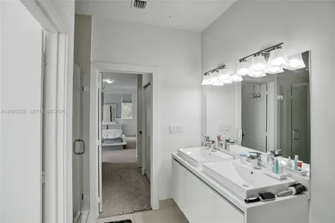 10265 NW 72nd Terrace Doral FL 33178