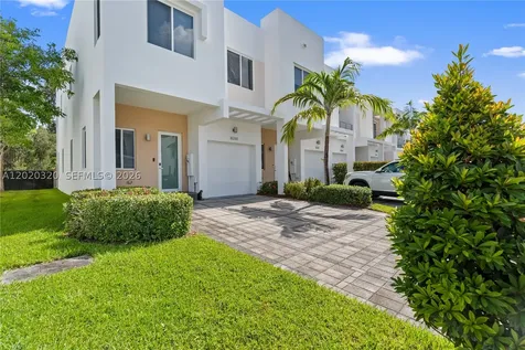 10265 NW 72nd Terrace Doral FL 33178