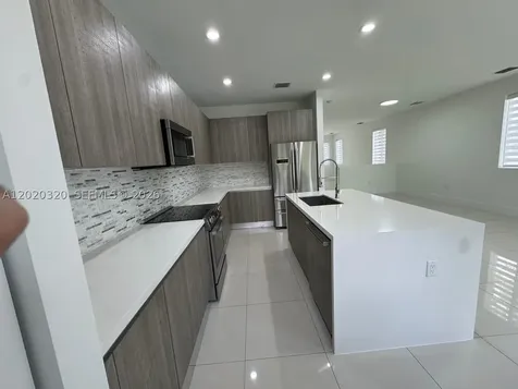 10265 NW 72nd Terrace Doral FL 33178