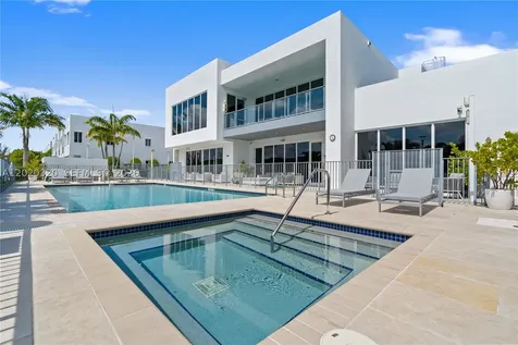 10265 NW 72nd Terrace Doral FL 33178