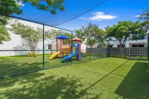 10265 NW 72nd Terrace Doral FL 33178