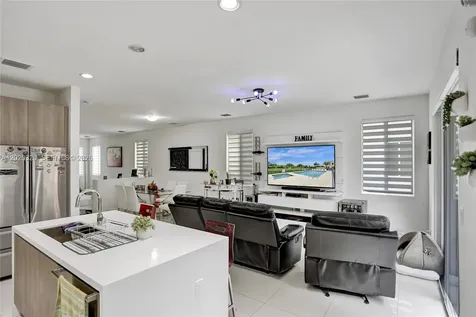 10265 NW 72nd Terrace Doral FL 33178