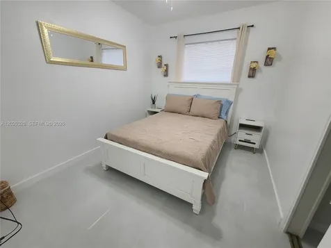 20520 NE 15th Avenue Miami FL 33179