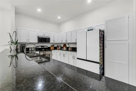 17064 SW 90th Way Miami FL 33196