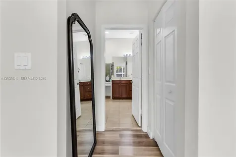 17064 SW 90th Way Miami FL 33196