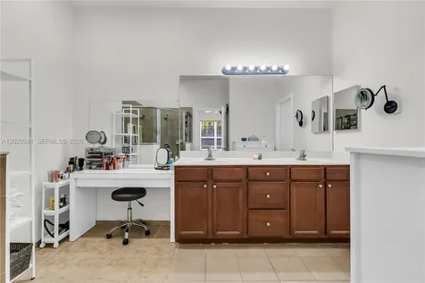 17064 SW 90th Way Miami FL 33196