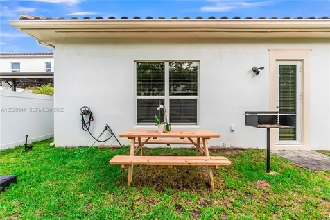 17064 SW 90th Way Miami FL 33196