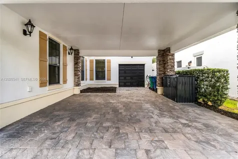 17064 SW 90th Way Miami FL 33196