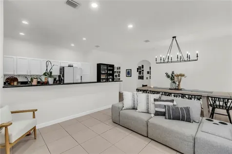 17064 SW 90th Way Miami FL 33196