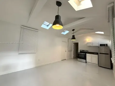 118 NW 24th Street Miami FL 33127