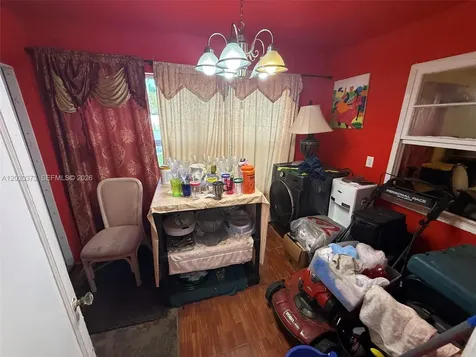 688 SW 7th Terrace Dania Beach FL 33004