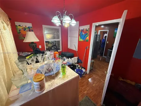 688 SW 7th Terrace Dania Beach FL 33004