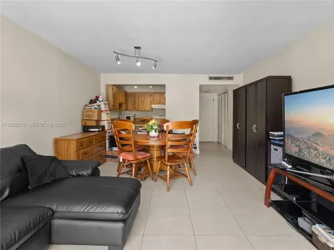 9301 SW 92nd Avenue Miami FL 33176