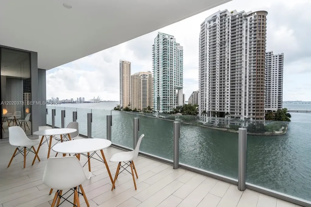 300 Biscayne Boulevard Way Miami FL 33131