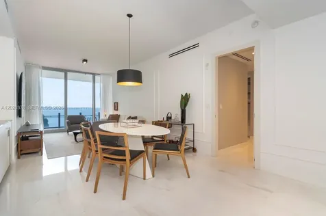 300 Biscayne Boulevard Way Miami FL 33131