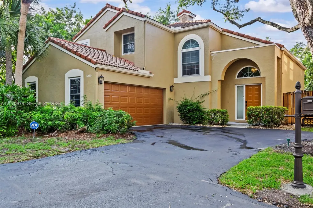 6885 NW 75th Place Parkland FL 33067