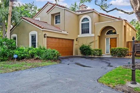6885 NW 75th Place Parkland FL 33067
