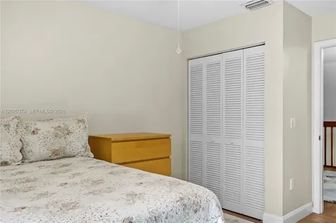 6885 NW 75th Place Parkland FL 33067