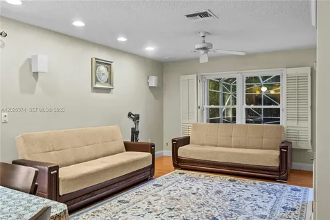 6885 NW 75th Place Parkland FL 33067