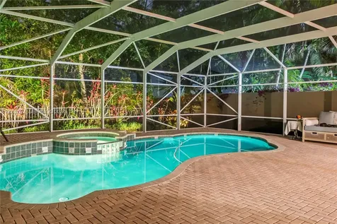 6885 NW 75th Place Parkland FL 33067