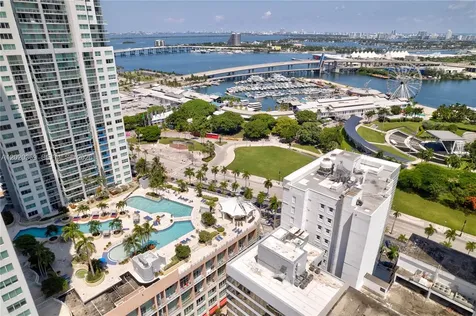 253 NE 2nd Street Miami FL 33132
