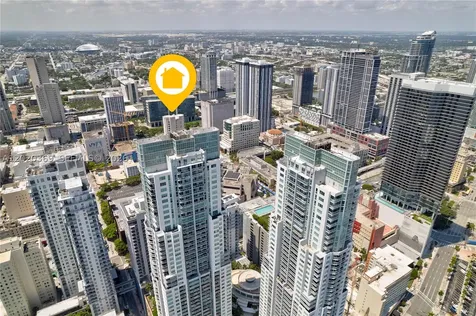 253 NE 2nd Street Miami FL 33132